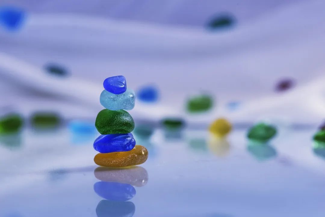 情绪驱动的投资：股市热浪中的心理风暴|热点心理