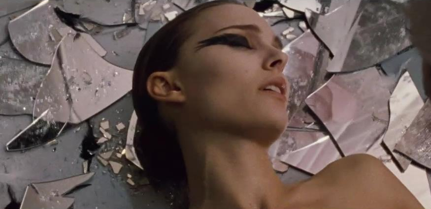 影评｜《黑天鹅》：压抑、控制与完美主义的代价